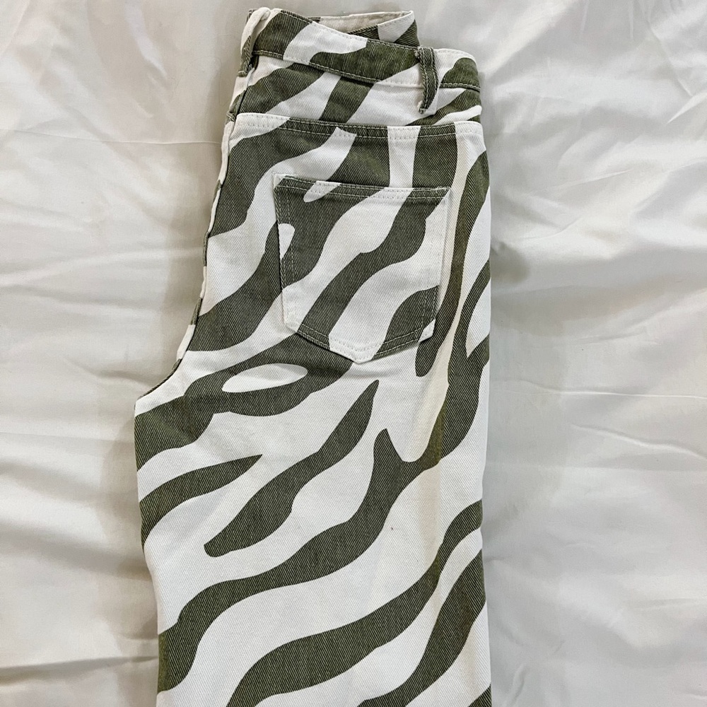 SHEIN green print jeans! NEW